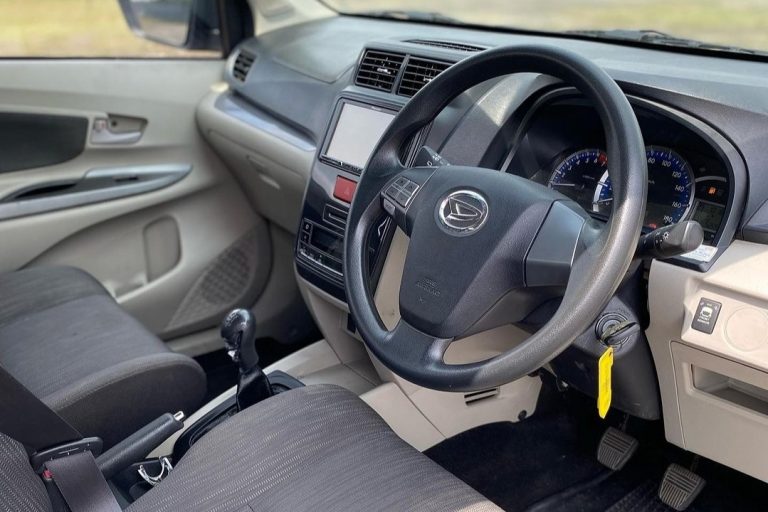 Daihatsu-Xenia-dashboard-Agus Merta Rent Cars