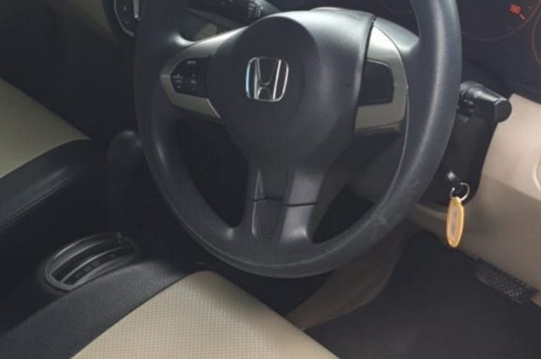 Honda Brio Agus Merta Rent Cars (1)