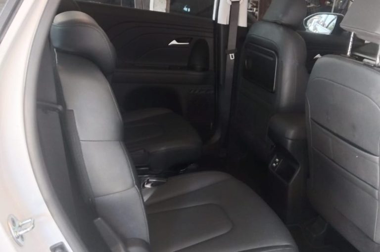 Hyundai Stargezer Agus Merta Rent Cars (3)