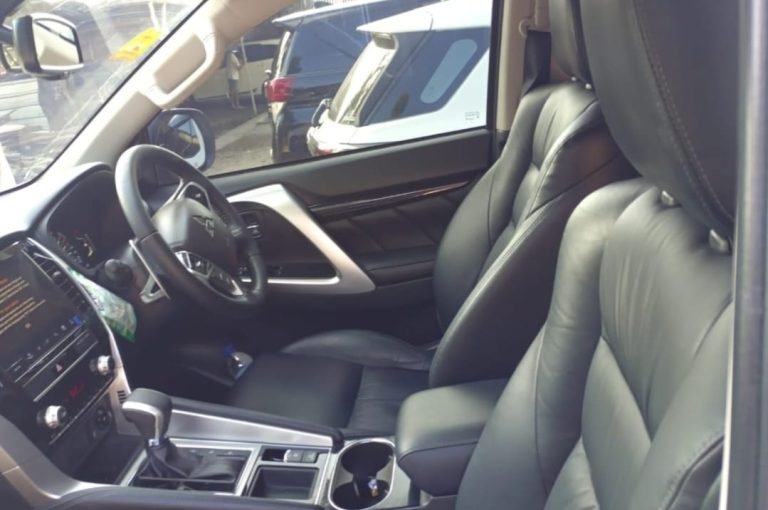 Mitsubishi Pajero Dakar Agus Merta Rent Cars (6)