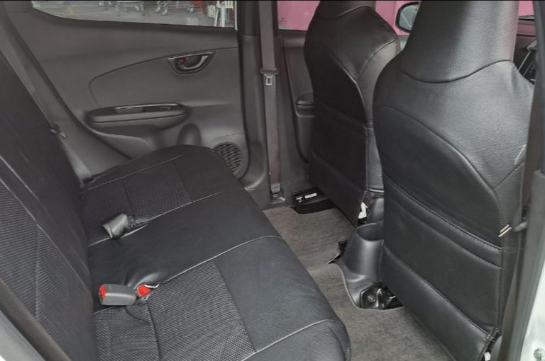 New Honda Brio Satya Agus Merta Rent Cars (10)