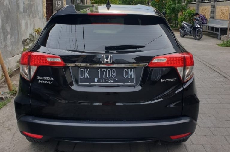 Old Honda HRV Agus Merta Rent Cars (8)