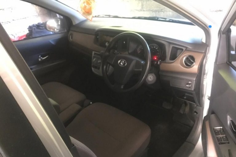 Toyota Calya Agus Merta Rent Cars (4)