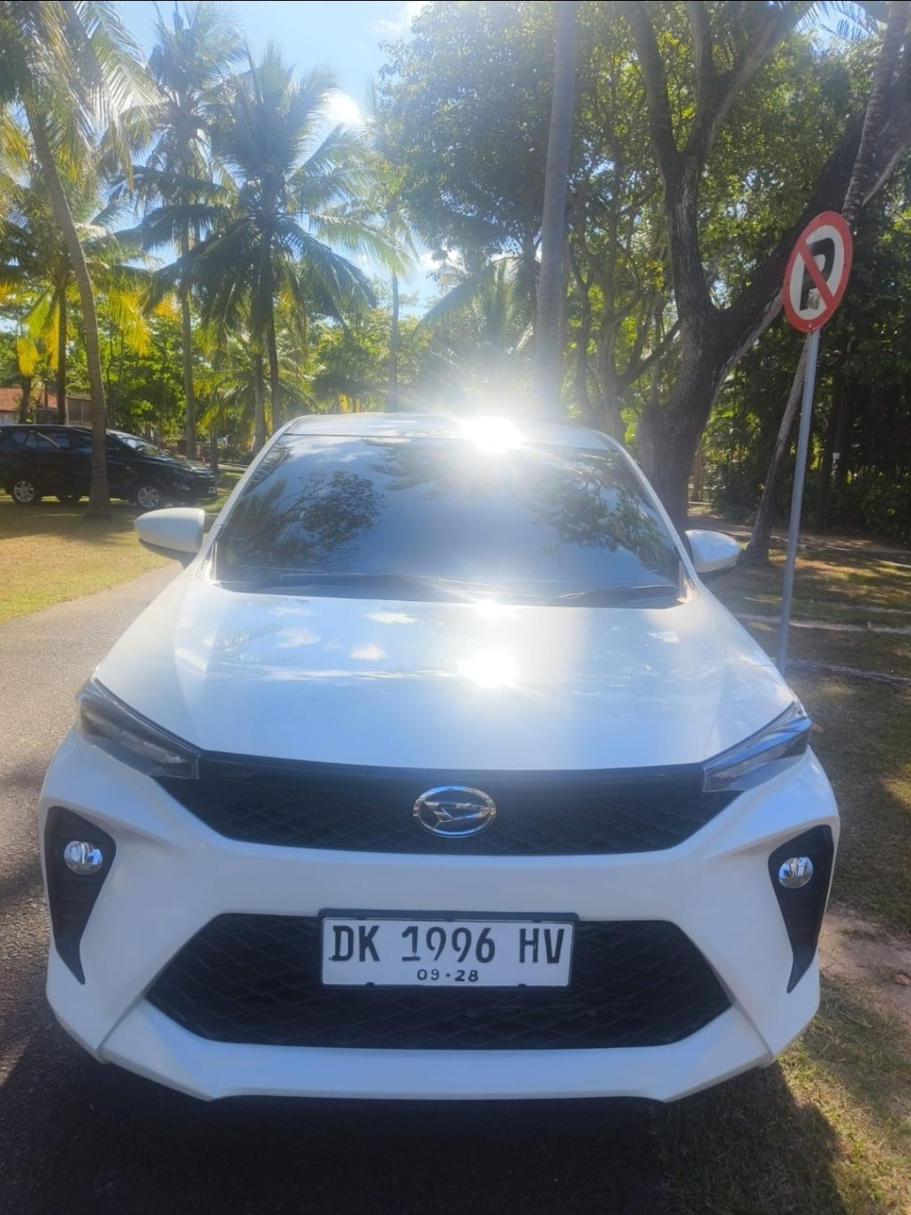Front-of-New-Daihatsu-Xenia-Agus Merta Rent Cars