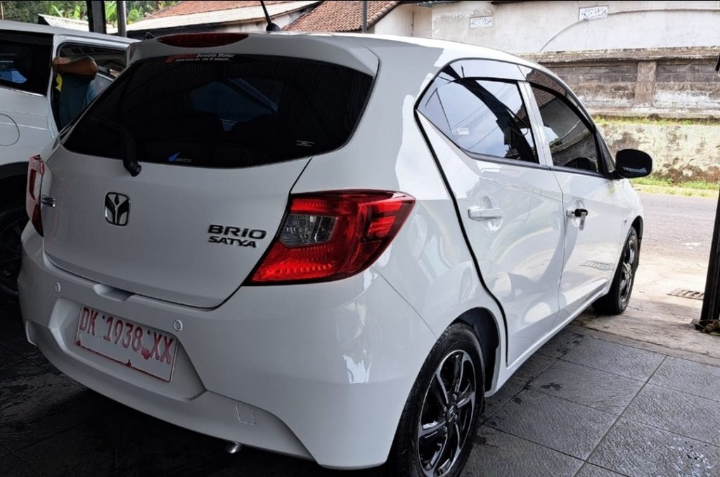 New Honda Brio Satya Agus Merta Rent Cars (19)