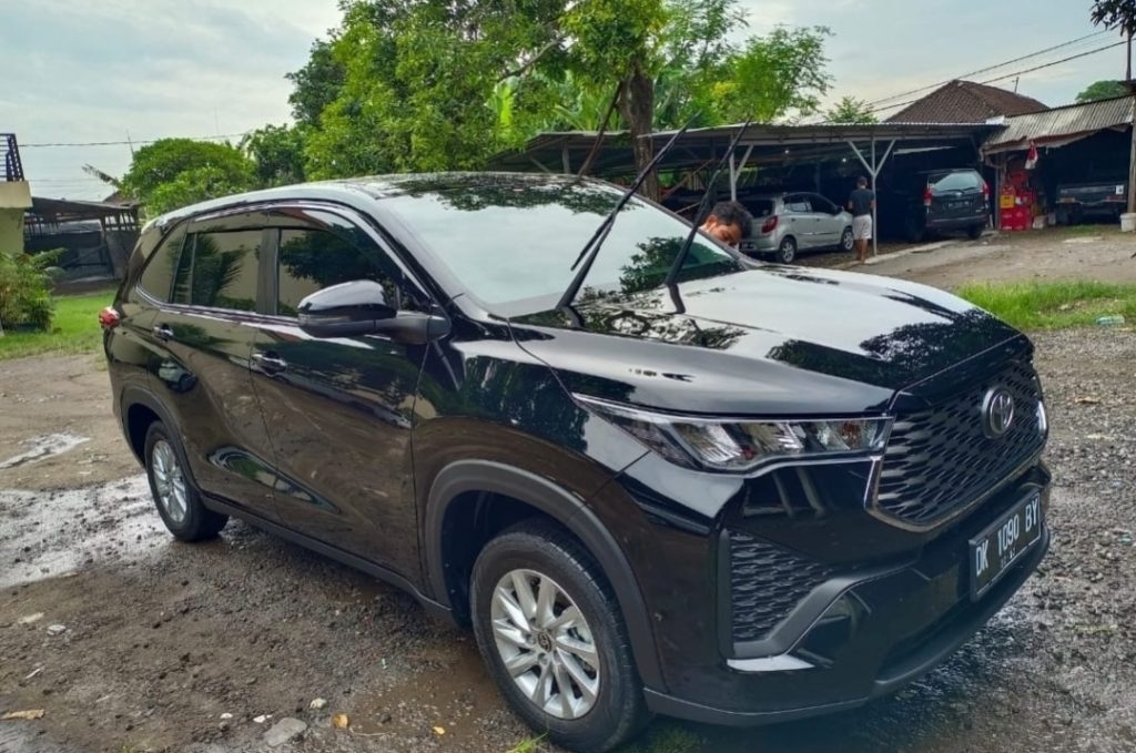 Toyota Innova Reborn Zenix Agus Merta Rent Cars (4)