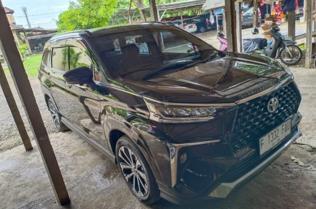 Toyota Innova Reborn Zenix Agus Merta Rent Cars (7)